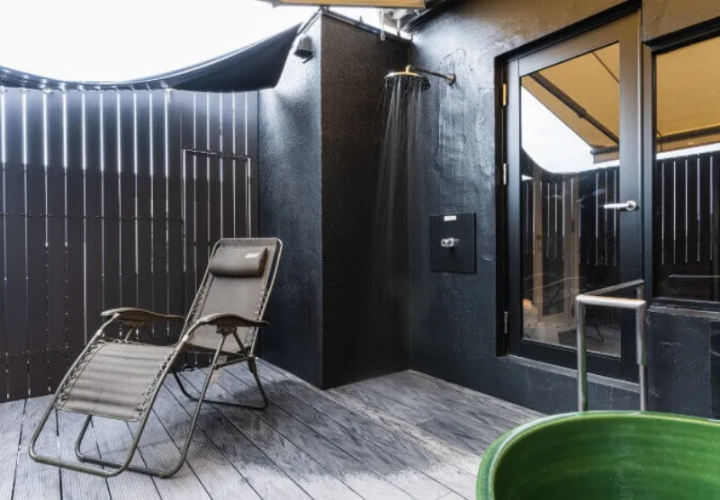 HOTEL HOQA 花色の湯 個室サウナ 外気浴 4