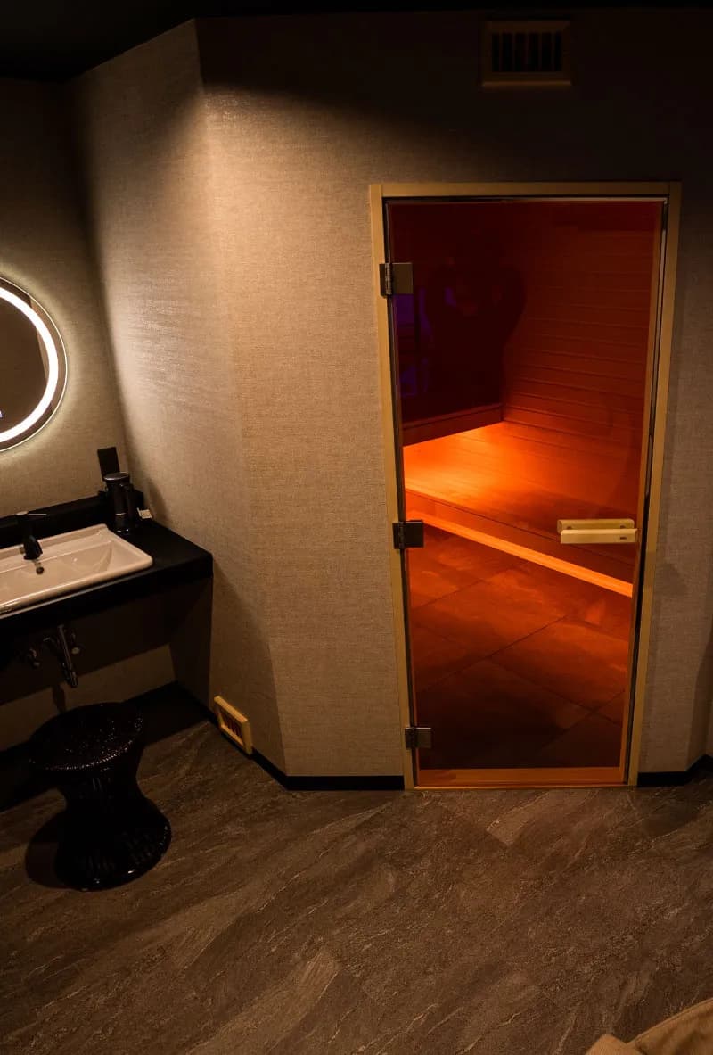 SOLENA 個室サウナ セルフロウリュ 3