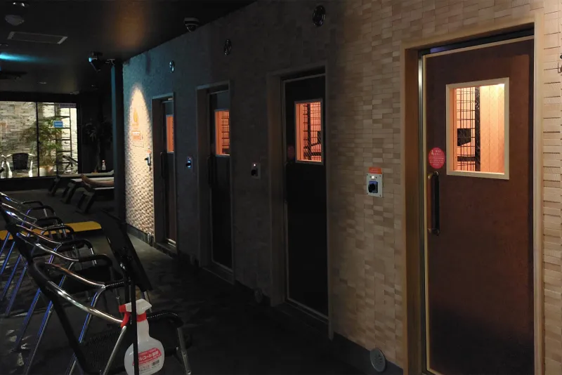 HOTTERS24 淀屋橋 個室サウナ セルフロウリュ 2