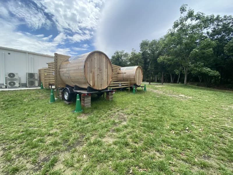 FREE AND EASY CAMP RESORT 個室サウナ 外気浴