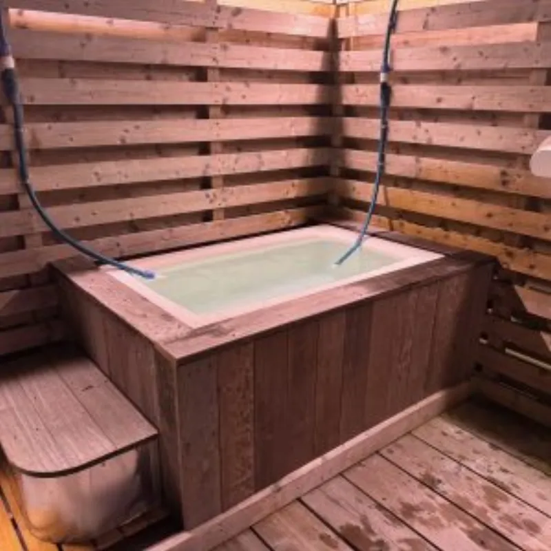 FREE AND EASY CAMP RESORT 個室サウナ 外気浴 2