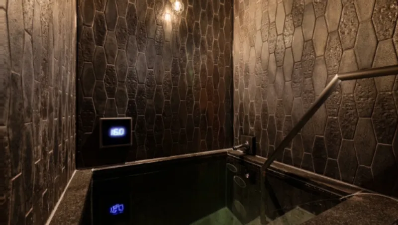 Hot Rockin' Sauna 個室サウナ 水風呂あり 2