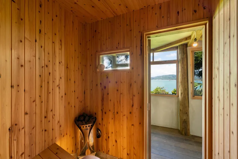 サウナ 森の巣箱 個室サウナ 水風呂あり