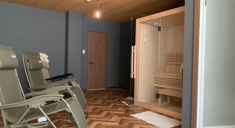 SHORTROOM 個室サウナ セルフロウリュ 2