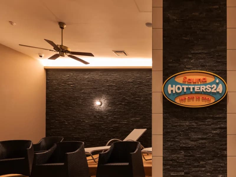 HOTTERS24 高円寺店 個室サウナ セルフロウリュ 3