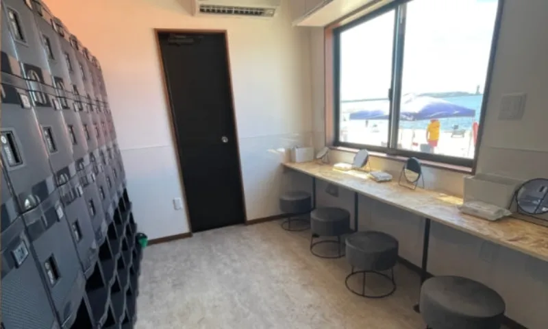 Steamers Beach & Sauna ビーチ・外観