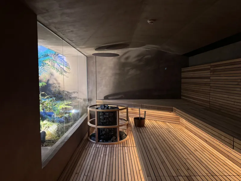 Hiki stargazing sauna 広島市土橋電停徒歩2分の星空テーマ個室サウナ室