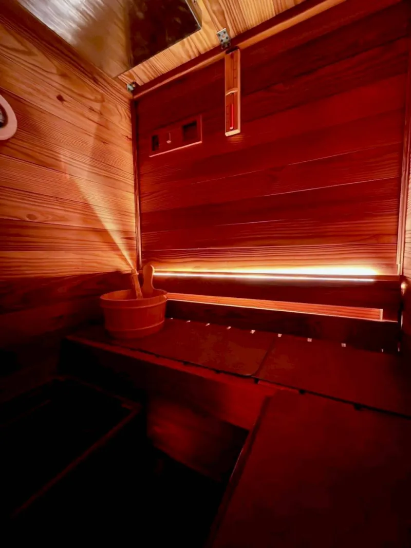 SAUNA402